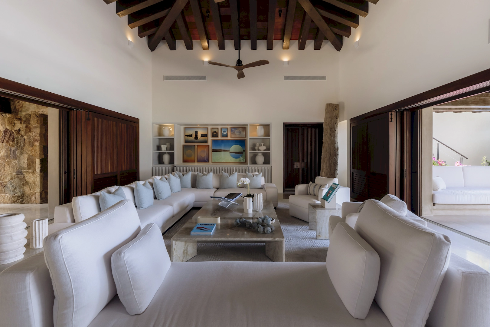 2024-12-12 - Casa Entre Rocas - Vivre Luxury Films-101